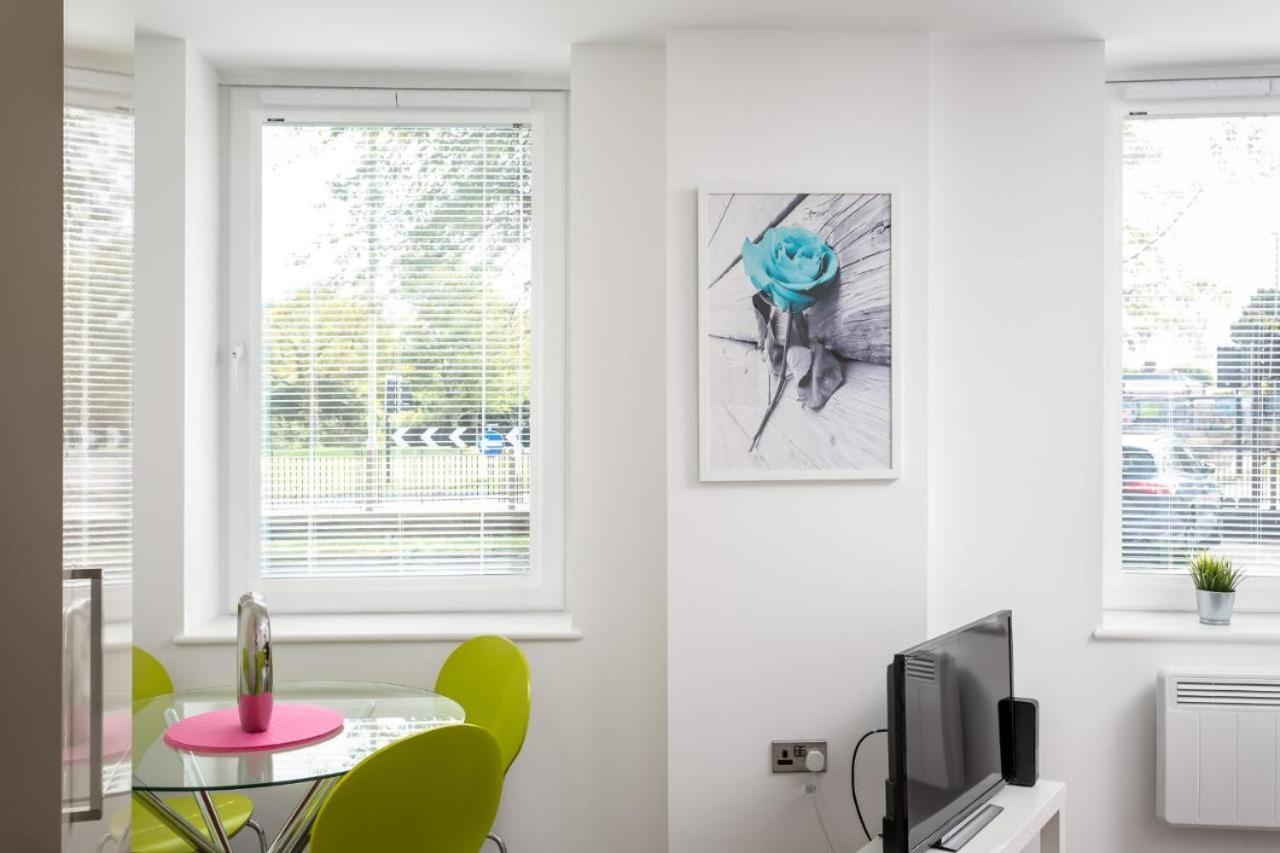 The Post House One By Fortuna Property Gloucester Bagian luar foto