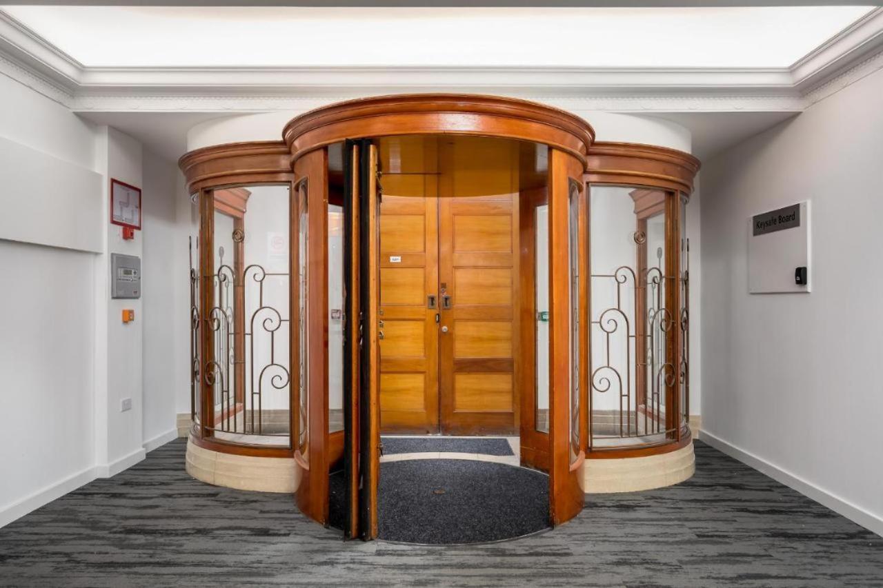 The Post House One By Fortuna Property Gloucester Bagian luar foto