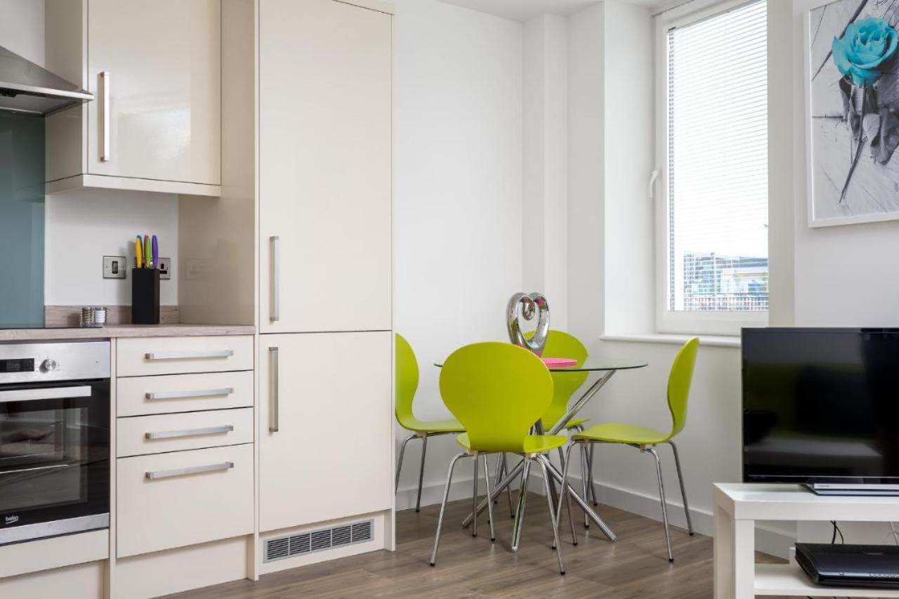 The Post House One By Fortuna Property Gloucester Bagian luar foto